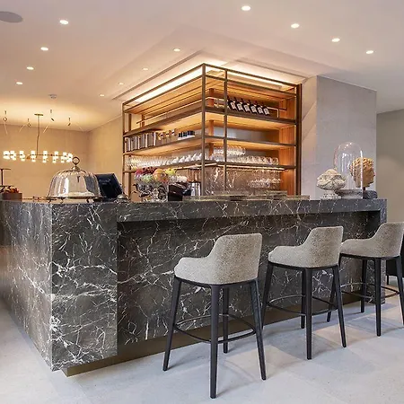 Chateau De Wallerand 4*