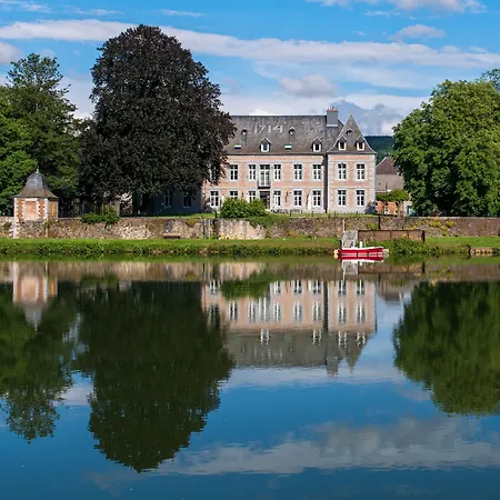 Chateau De Wallerand 호텔 4*