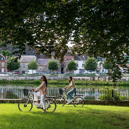 Chateau De Wallerand 4*