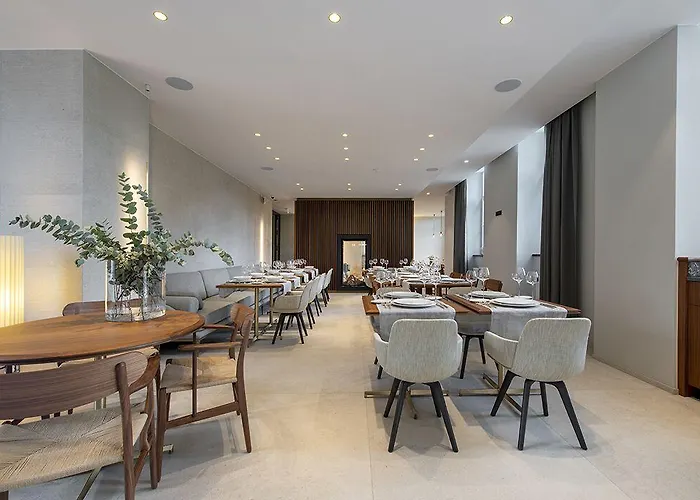 Hotel Chateau De Wallerand 4*